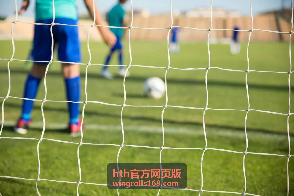 hth官方网页版正在热播的都市剧海报